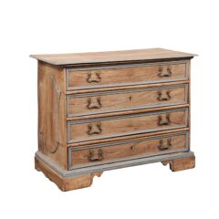 antique Chest-1684