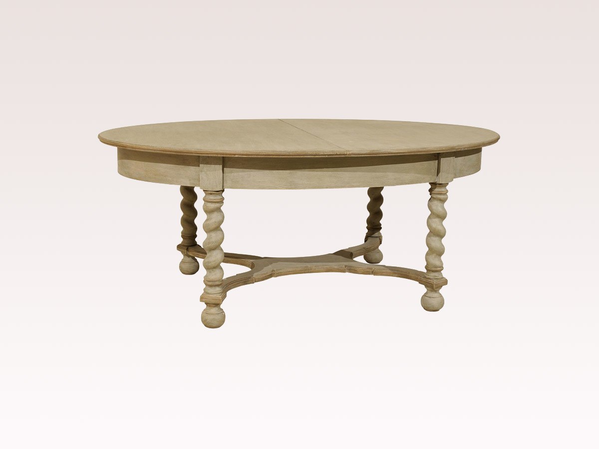 Swedish Baroque Style Oval-Shaped Table